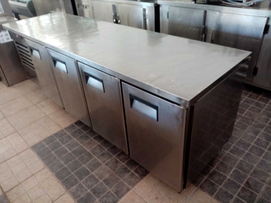 ACM1399 - Bancada Refrigerada em Inox com 4 Portas - Usada