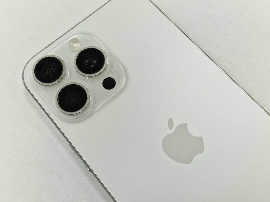 Iphone 16 PRO MAX 256GB/ White/ A3296/ Bateria 100%/ Grade A + ładowar