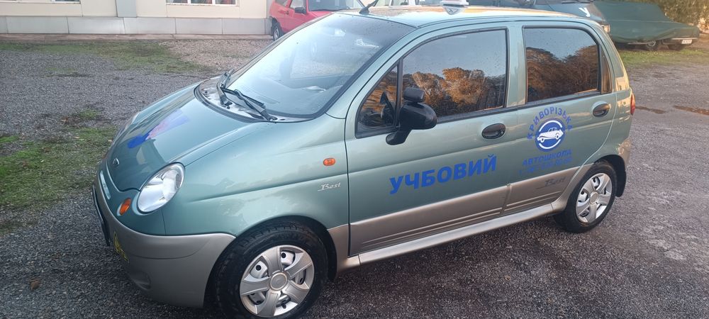 Авто инструктор.