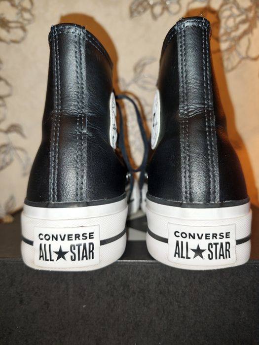 Кожаные черные кеды Converse