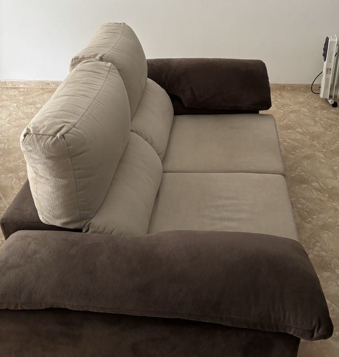 Vendo Sofá com assentos ajustáveis