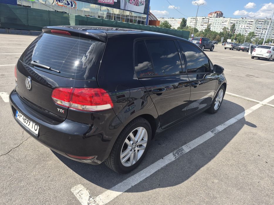 Volkswagen Golf 6  2011 года