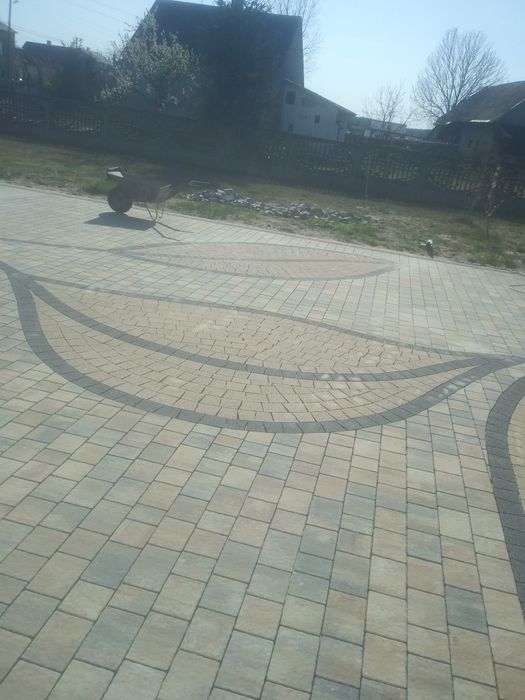 CH BRUK Kompleksowe Układanie Kostki. Usługi minikoparką