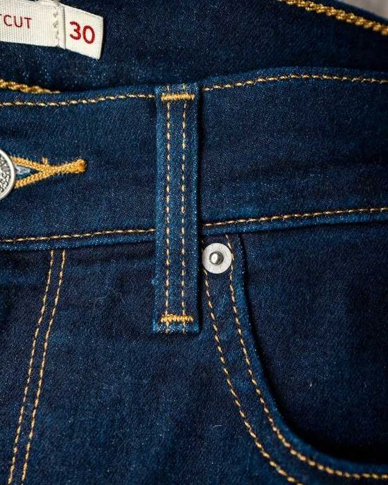 Levi’s 715 Bootcut W30 L34 – ciemny granat J081