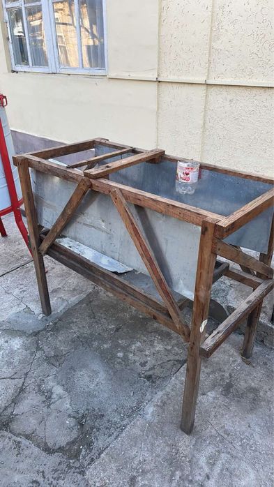 Медогонка на 4 рамки + столик для обробки в подарунок!