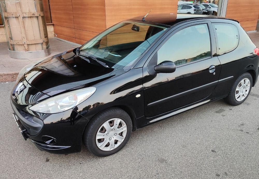 Peugeot 206+ 1.4 бензин механічна