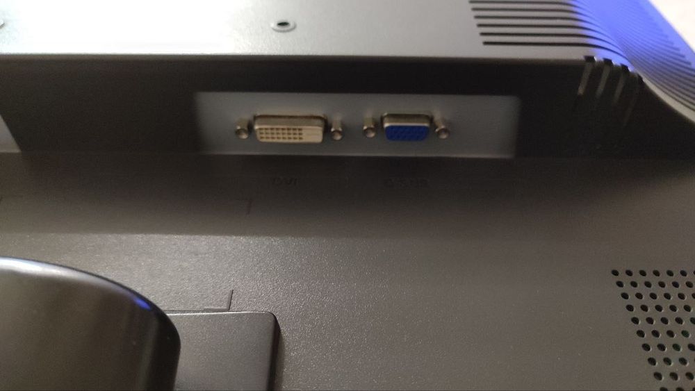 монітор Phillip 20 дюймів