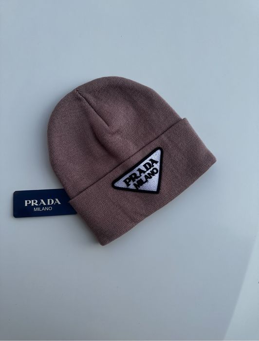 Шапка женская Прада