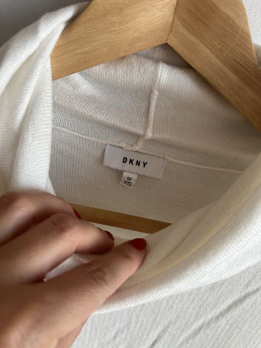 Sweter DKNY jak nowy z wiskozą i wełna