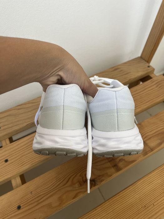 Жіночі кросівки nike 40 кросівки nike w revolution 6 nn 146415 найк