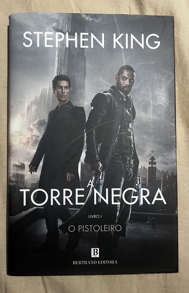 Livro “A torre negra - O pistoleiro” São Mamede De Infesta E