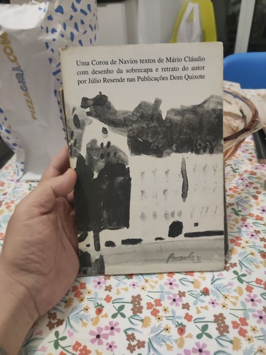 Uma Coroa de Navios - Mário Cláudio