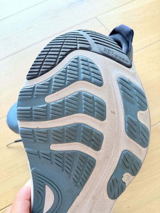 Sapatilhas  Asics Kayano 32 tamanho 42.5