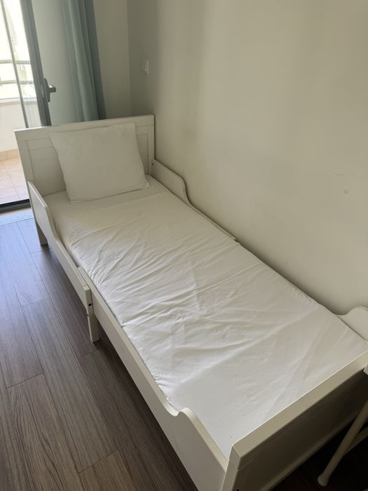 IKEA SUNDVIK Estrutura cama extensível + estrado de ripas
