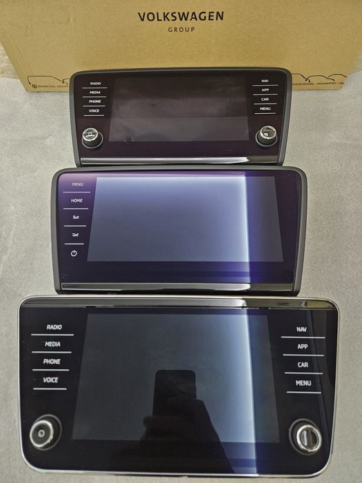 Оригінальні екрани мультимедіа Skoda Octavia III / SuperB