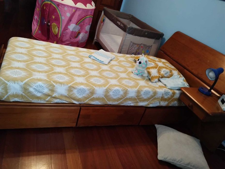 Camas de solteiro madeira maciça com arrumação64284147236865121