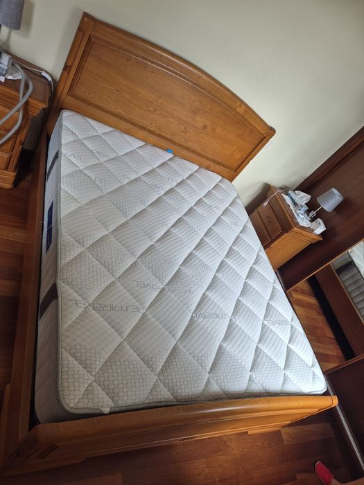 Vendo Cama , Estrado e Colchão