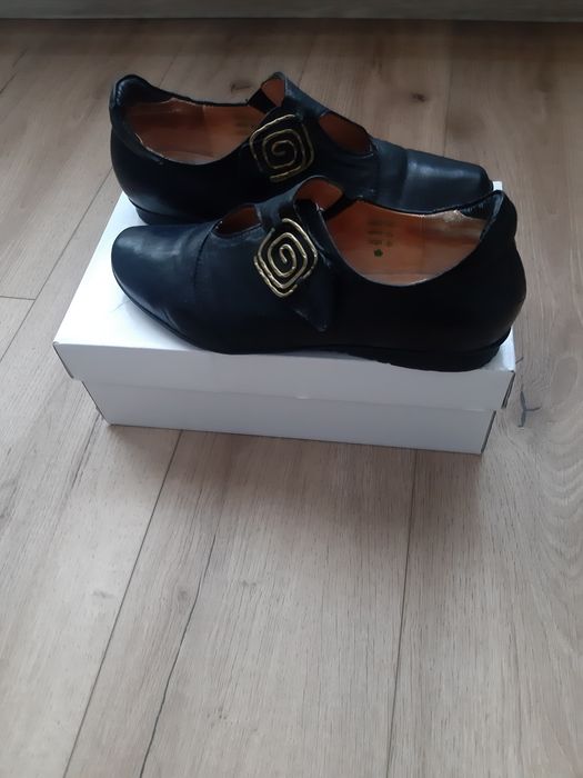 Buty damskie ze skóry