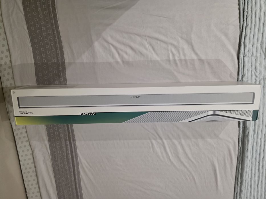 Vendo barra de som bose ultra em branco
