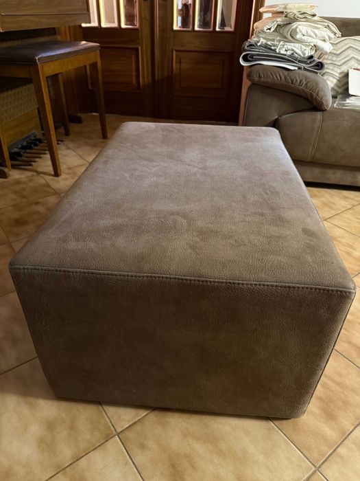 Pufe grande estofado / ottoman / apoio de pés / mesa de centro