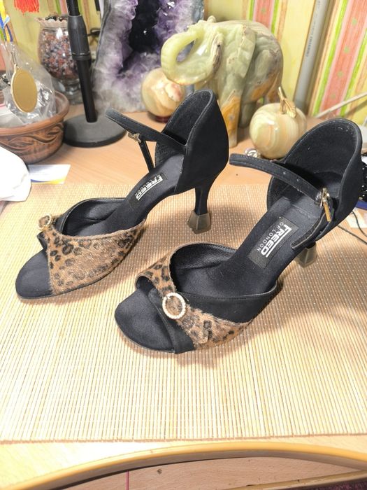 Туфлі для танців.  Обувь для Латина, Сальса, Бачата.