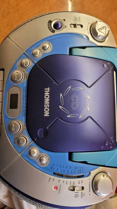 Radiomagnetofon z CD player Thomson TM 9233