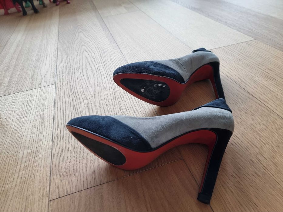 Sapato senhora plataforma preto e cinza camurça verdadeira