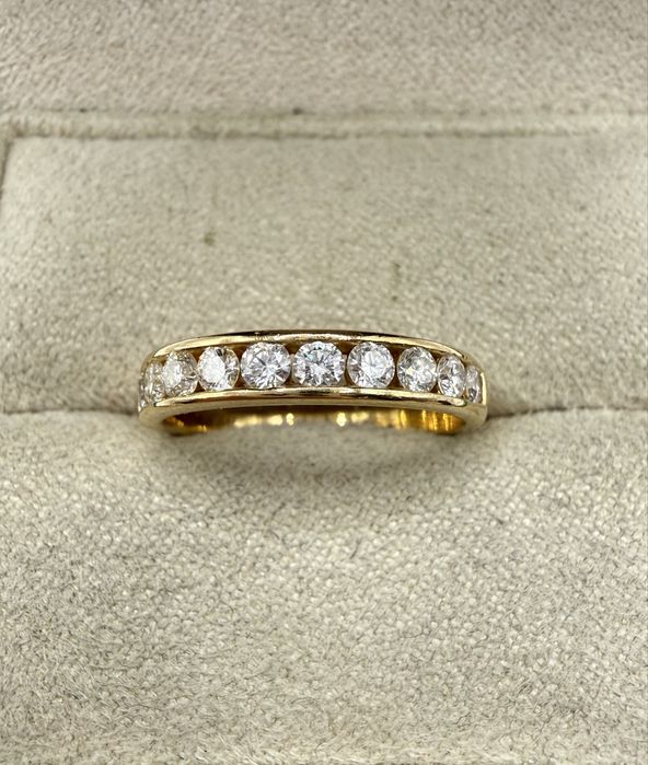 Złoty pierścionek 750 z diamentami 0,55ct VS1-Si1/G-I