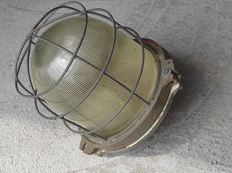 Lampa stara, loftowa