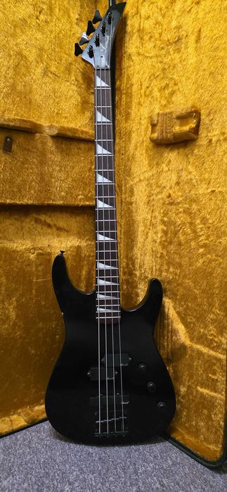 Gitara Basowa Samick kopia Jackson CMG