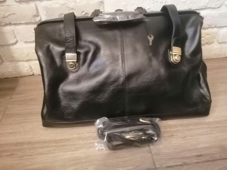 Чоловічий шкіряний портфель GUFO чорного кольору