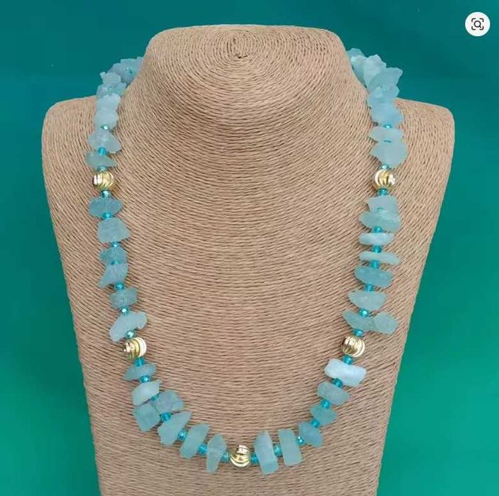 Bardzo ładne korale z naturalnego akwamarynu