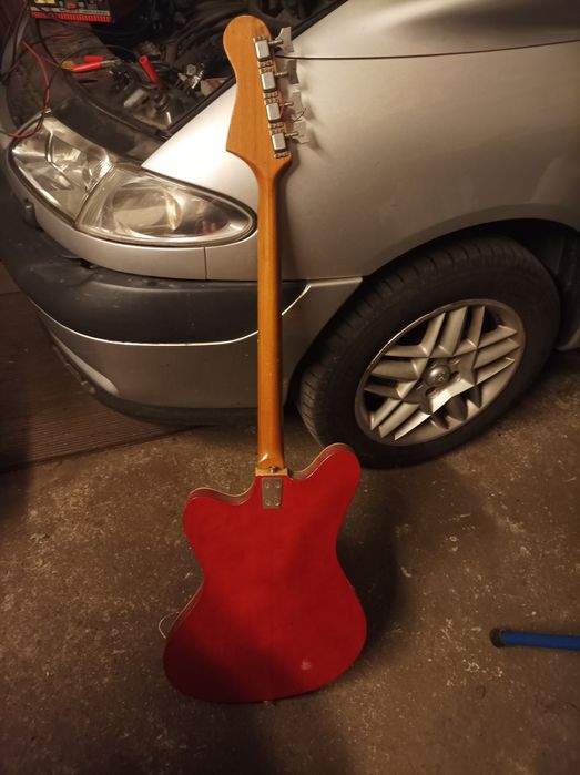 Framus bass gitara