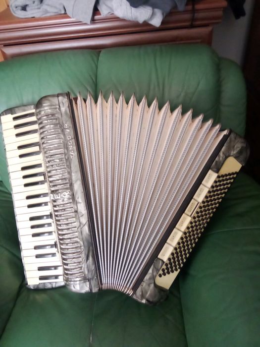 Akordeon Hohner Tango 5m