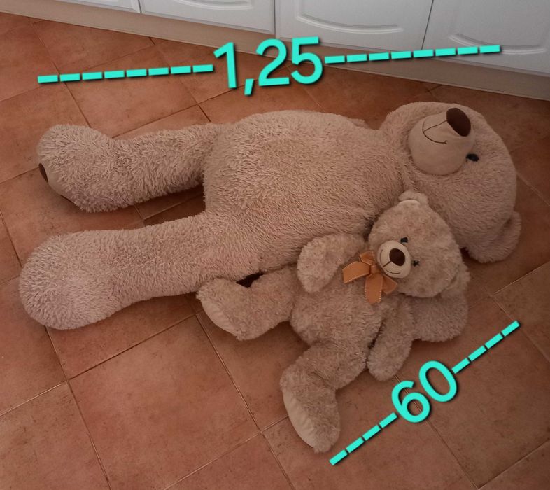 URSO PELUCHE GRANDE 25€ E O PEQUENO É 15€, BONITOS E LIMPOS. Casa Decoração Quarto Sala Eventos.