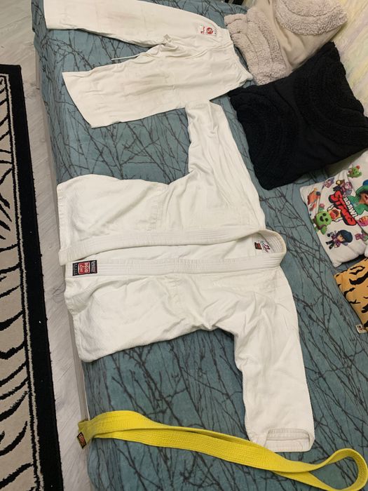 Продам кімано, в гарному стані