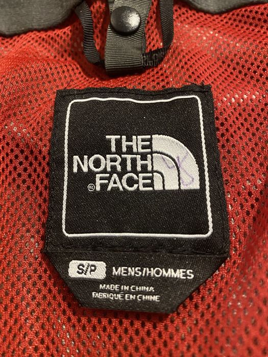 (S) THE NORTH FACE Курточка весенняя осенняя на мембране красная tnf