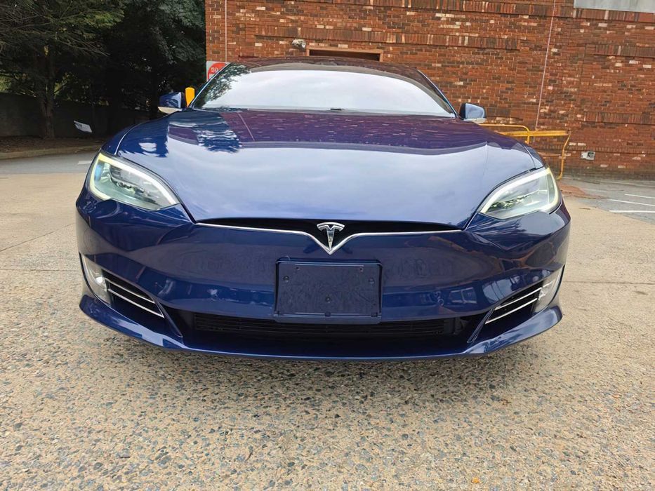 Tesla Model S 100D      2018