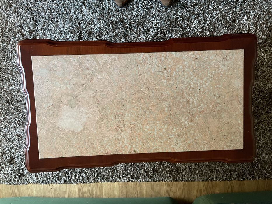 Mesa Centro - Mogno e Tampo Marmore Rosa