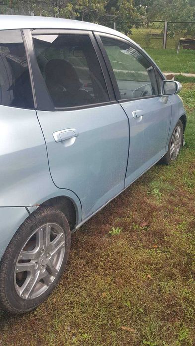 Продам авто HONDA JAZZ