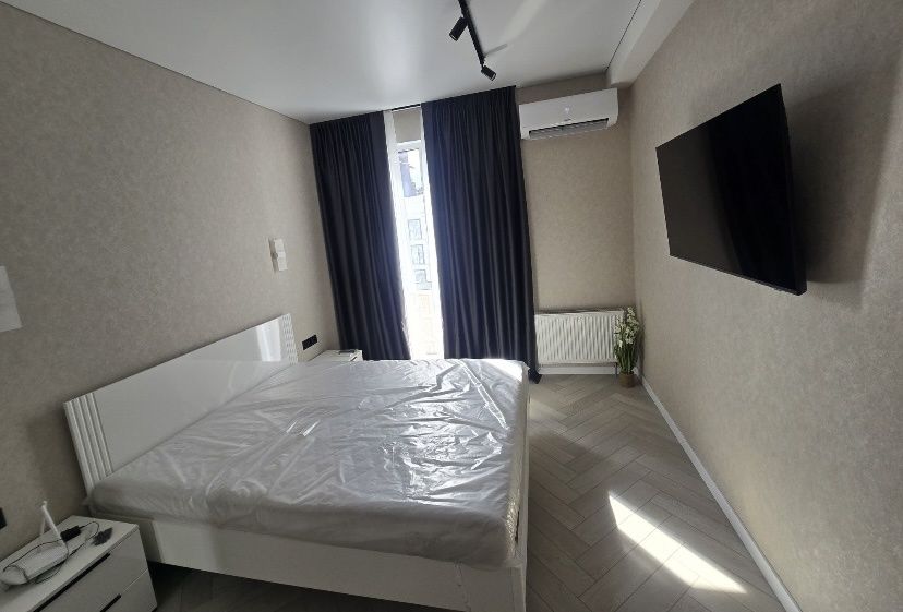 Хороша 1к 35 кв, ЖК Файна Таун, м Нивки
