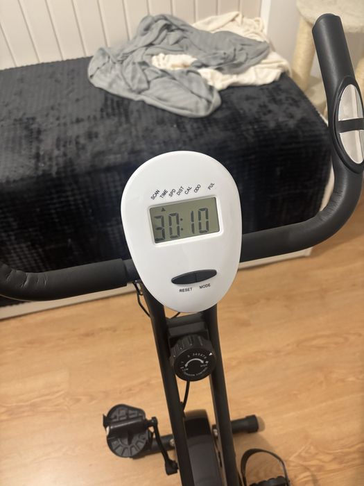 Foldable Stationary Bicycle438775618408304642