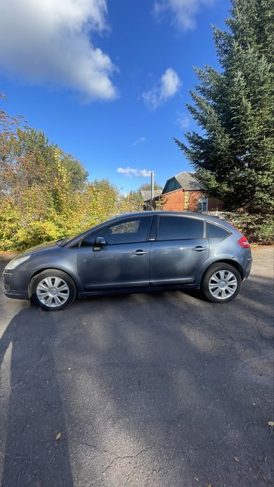 автомобіль Citroën C4