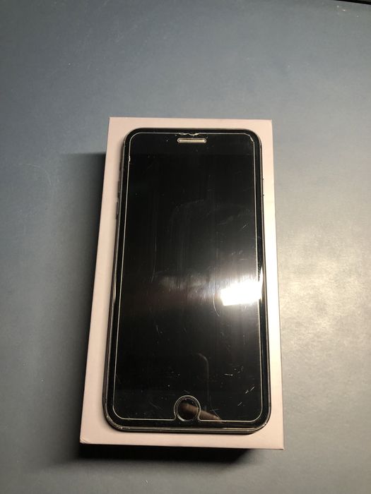 Sprzedam Iphone 8 plus