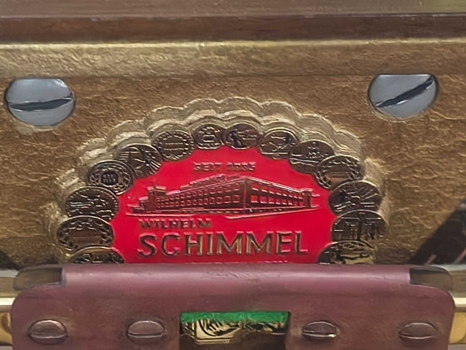 Pianino Schimmel