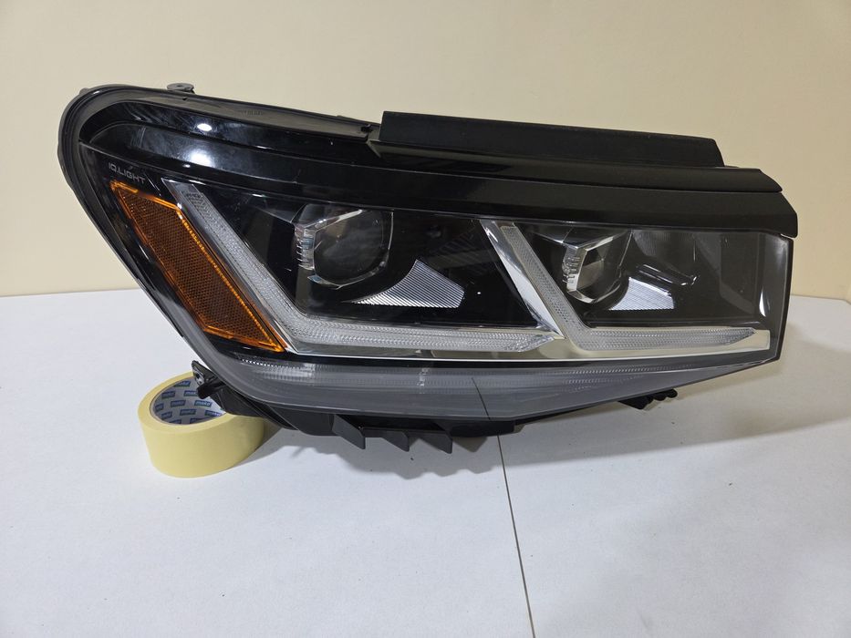 Фара права VW Atlas 2020-2023 Full Led Adaptive USA