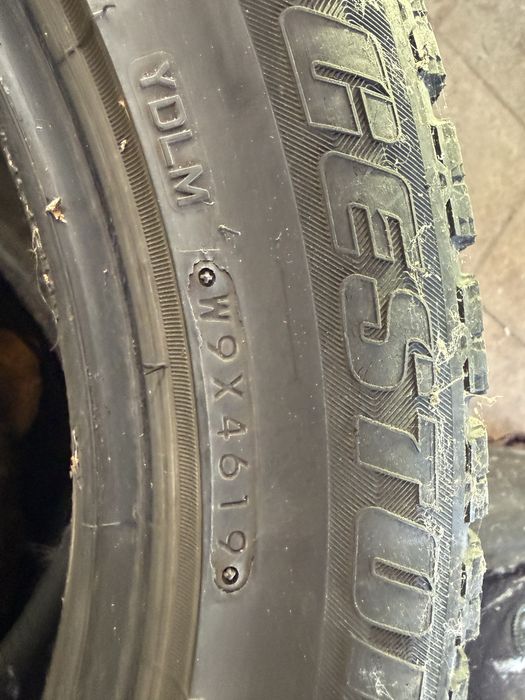 215/55/17 94s blizzak revo gz Bridgestone