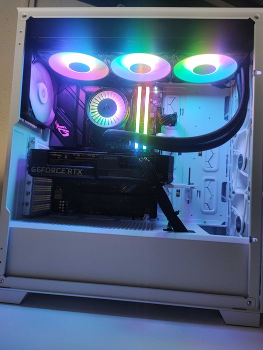 I9 14900K RTX 4070 12 GB GAMING