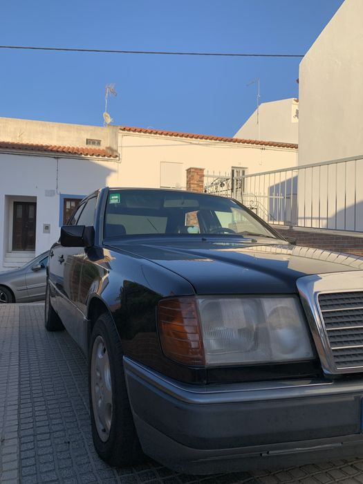 Mercedes-Benz 200 — fotografia 4