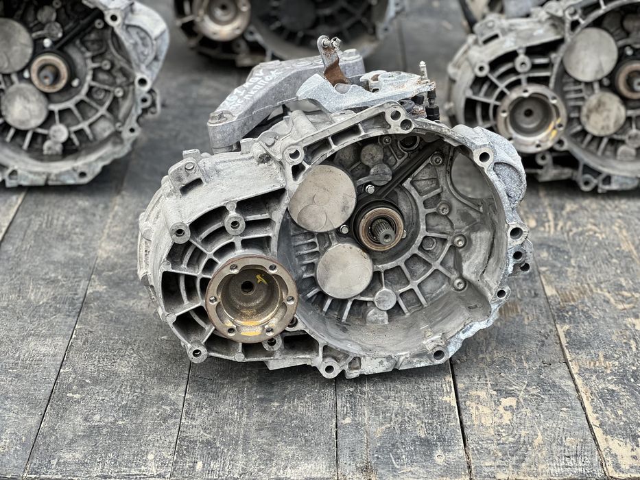 Коробка передач Пассат Б6 2.0 TDI HDV кпп механіка Passat B6 дизель